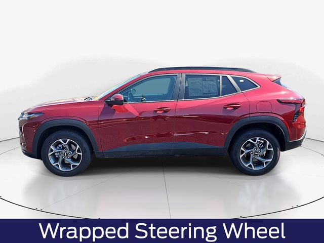 Used 2025 Chevrolet Trax LT w/ LT Convenience Package FWD image 14