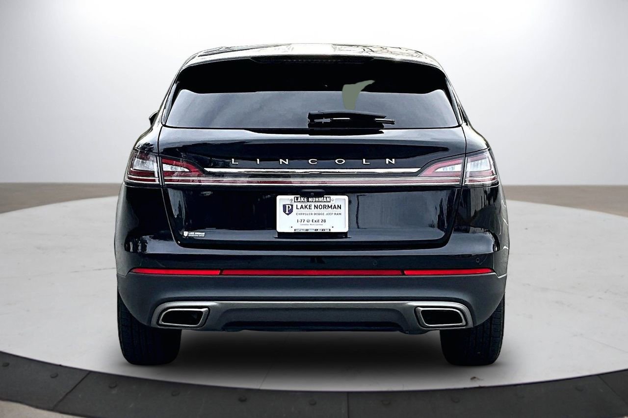 Used 2022 Lincoln Nautilus Reserve image 8