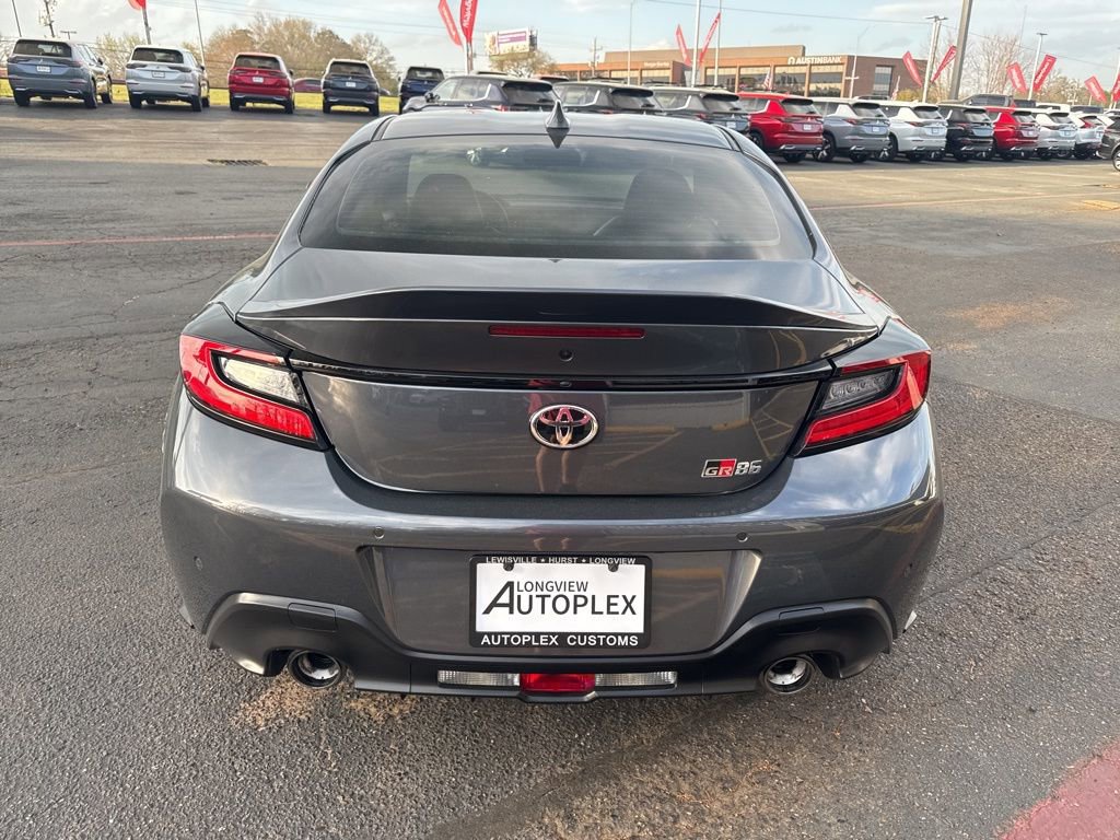 Used 2025 Toyota GR86 Premium image 7