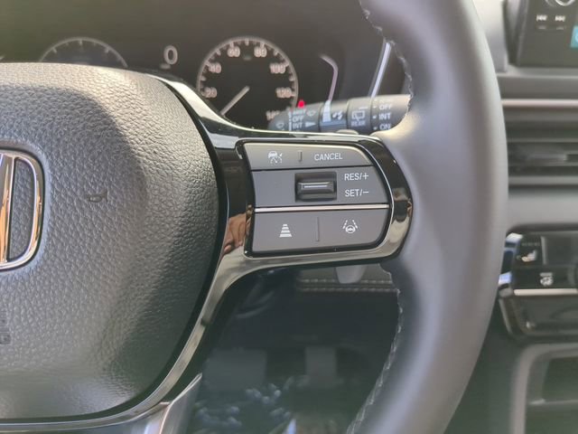 New 2025 Honda Pilot Touring image 31