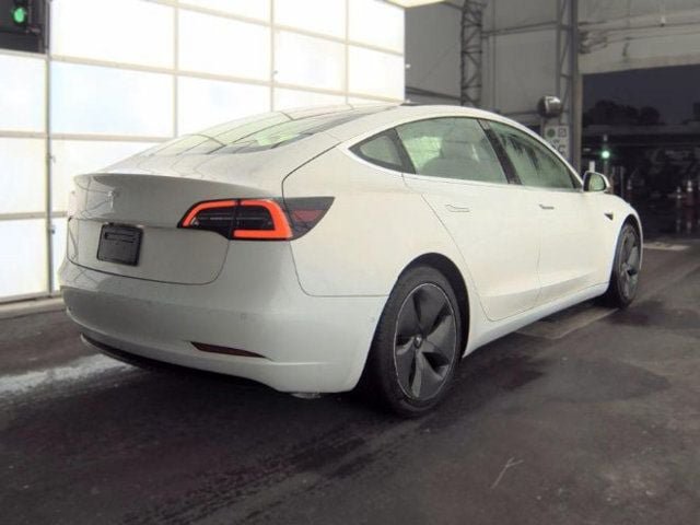 Used 2020 Tesla Model 3 Standard Range Plus RWD image 2