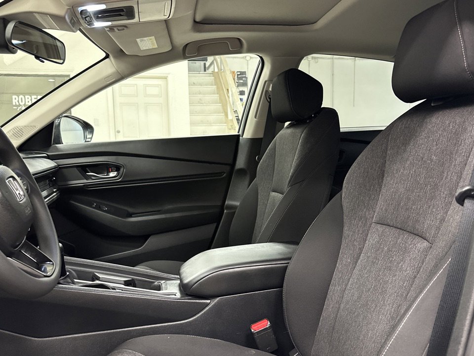 Used 2025 Honda Accord SE image 4