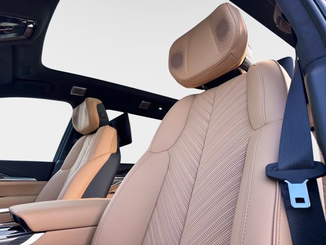 New 2026 Cadillac Escalade IQL Sport 2 w/ LPO, ONYX Package image 21