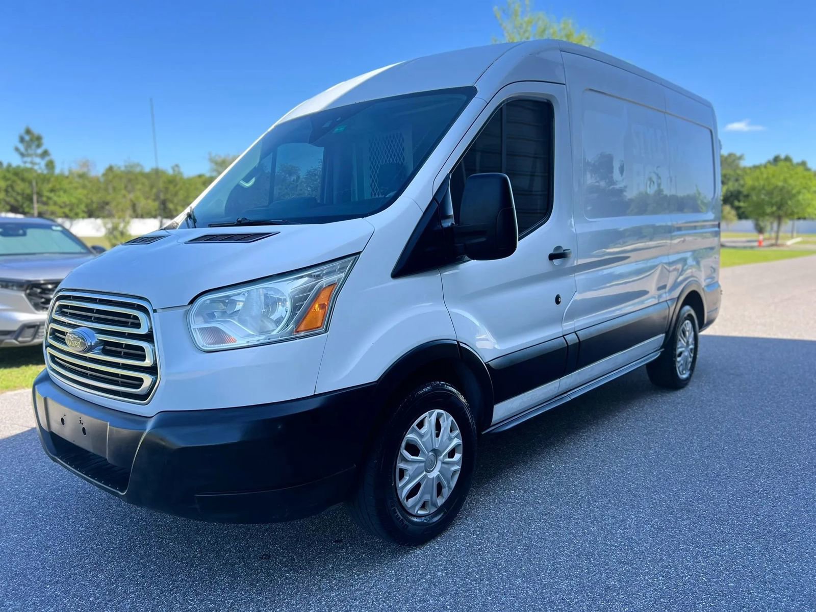 Used 2016 Ford Transit 150 130 Medium Roof w/ Interior Upgrade Package RWD image 3