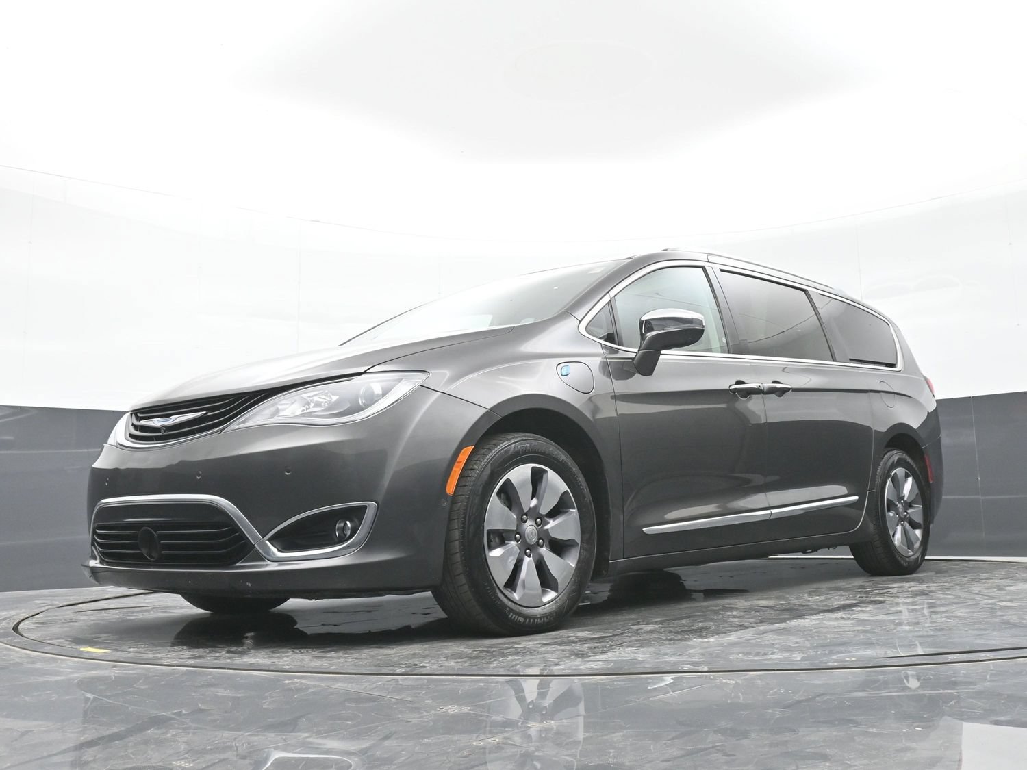 Used 2018 Chrysler Pacifica Limited w/ Advanced Safetytec Group FWD image 45
