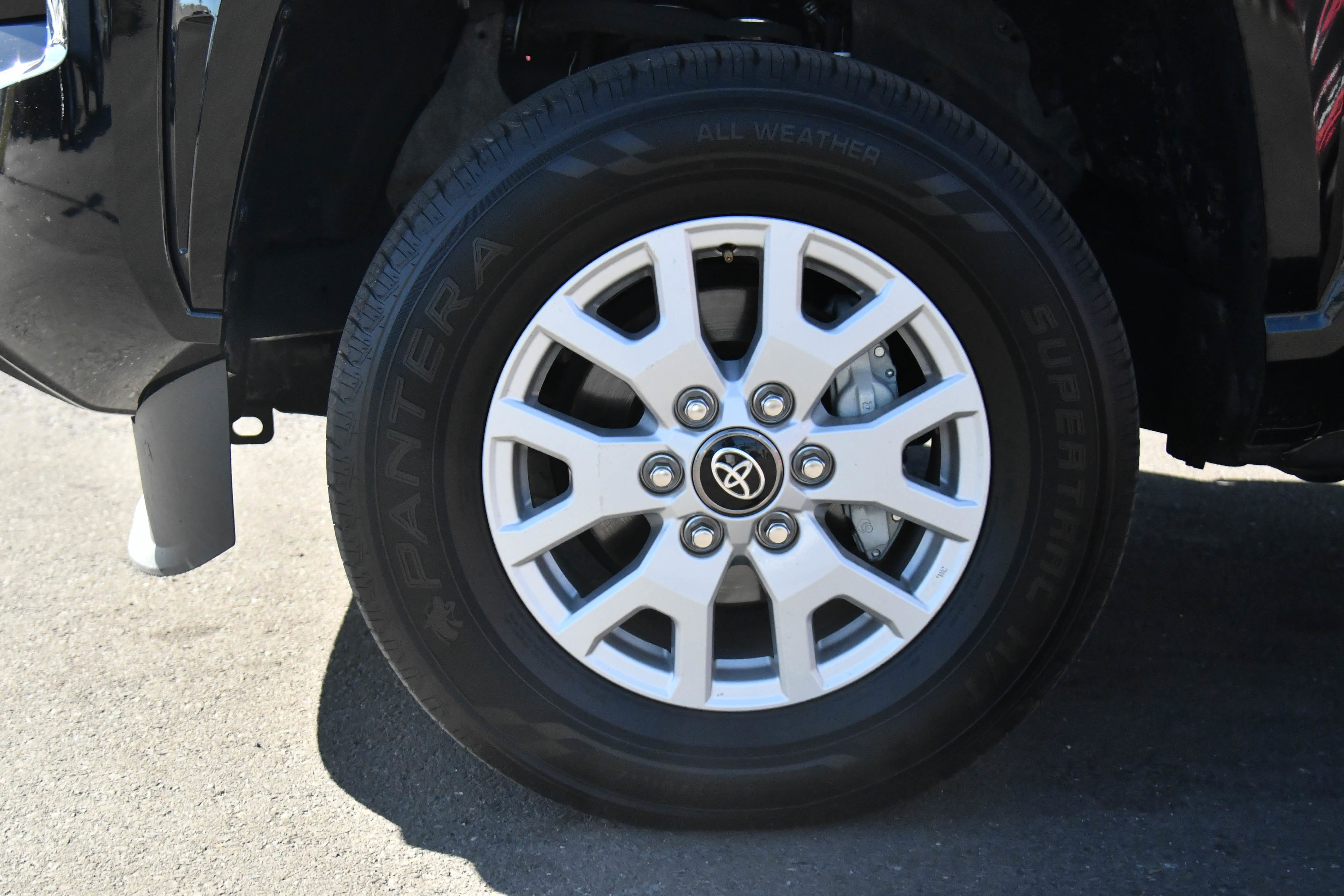 Used 2024 Toyota Tacoma SR5 image 12