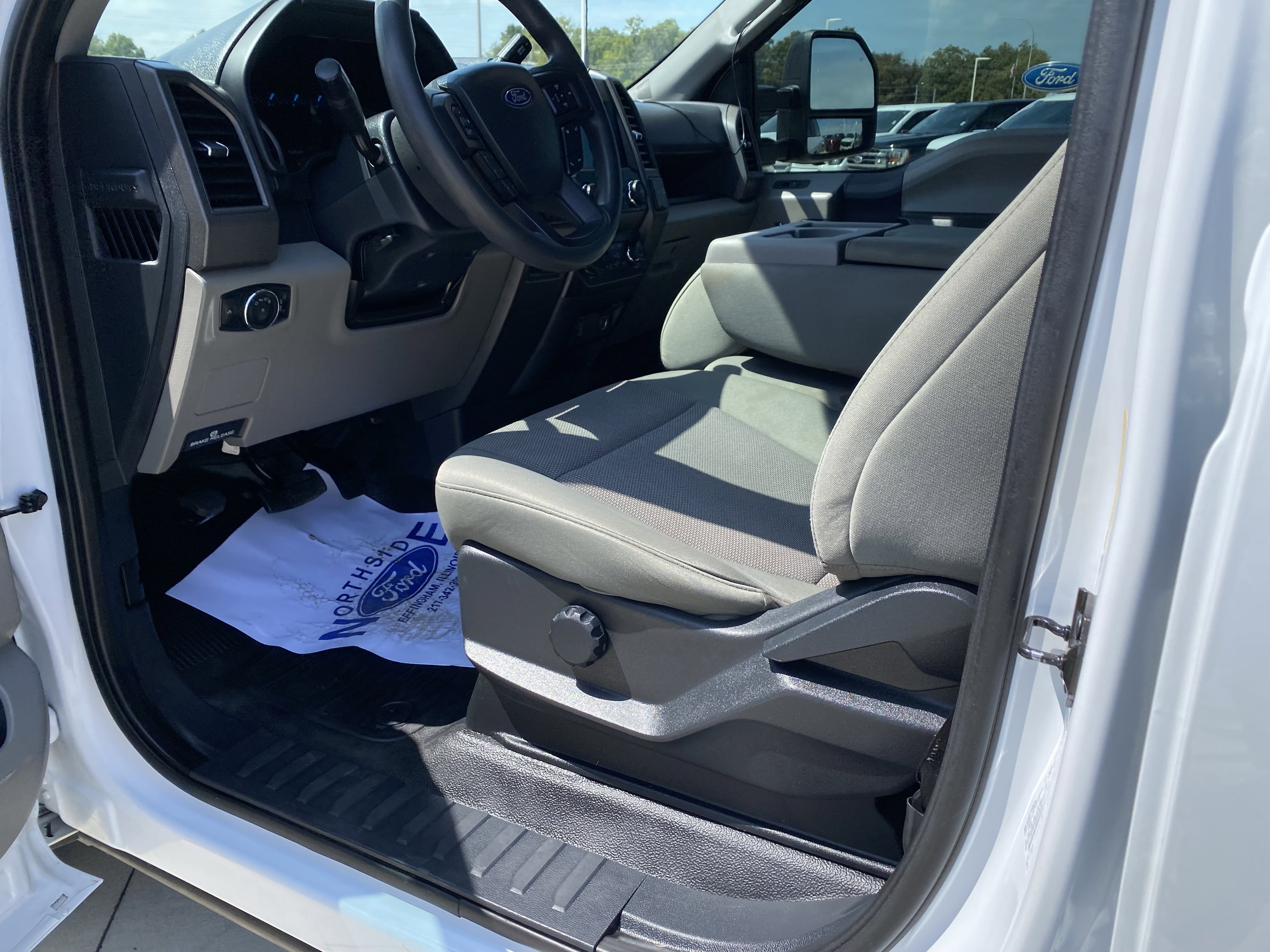 Used 2022 Ford F250 XL w/ STX Appearance Package image 15