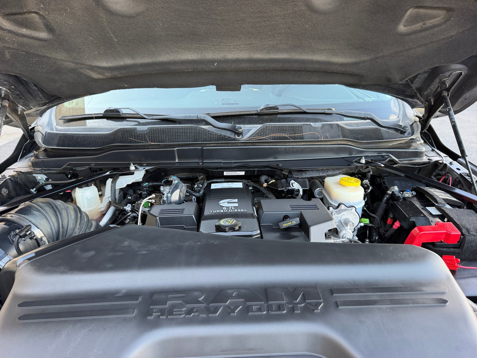 Used 2024 RAM 2500 Laramie AWD/4WD image 21