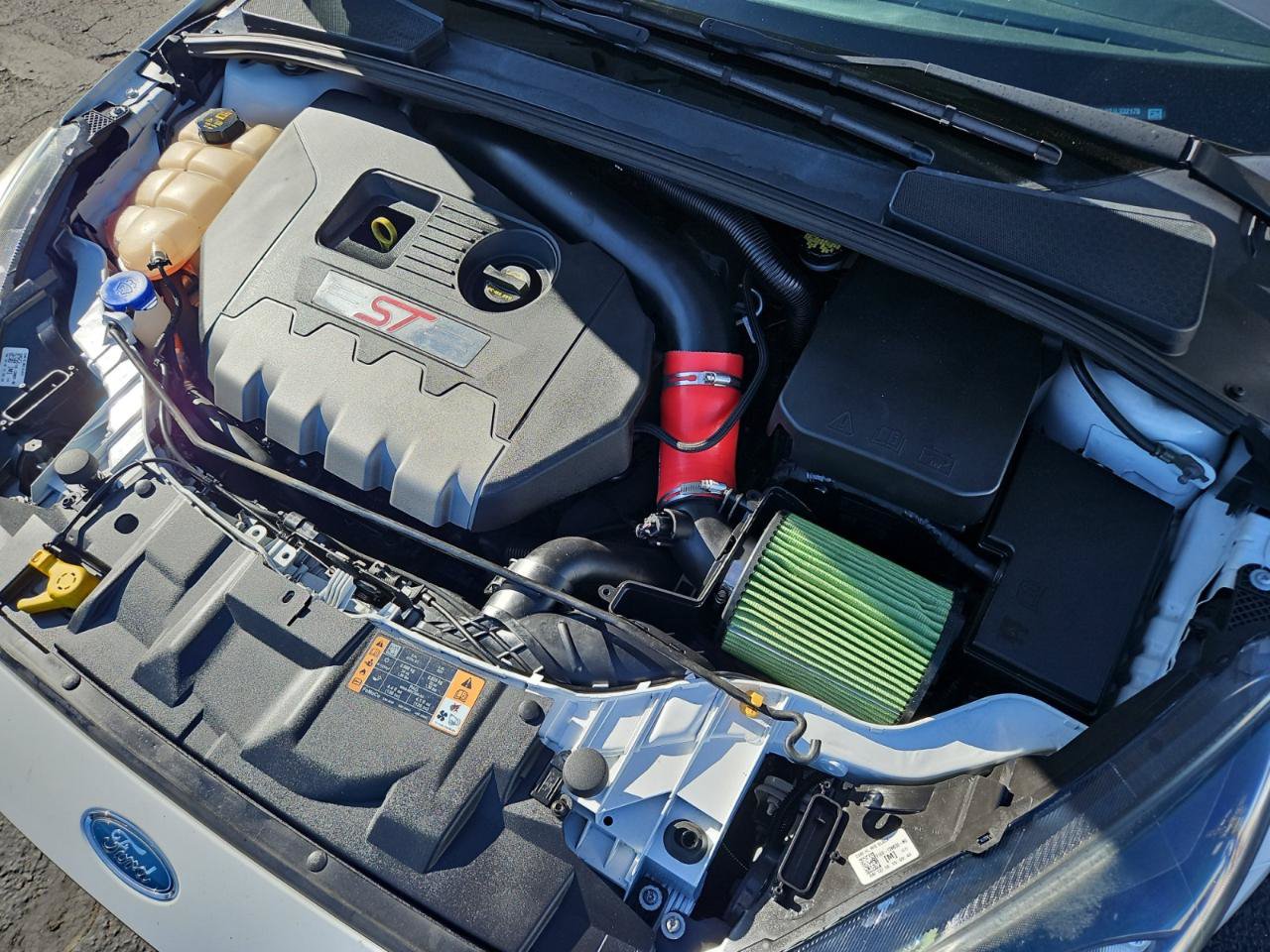 Used 2018 Ford Focus ST FWD image 32