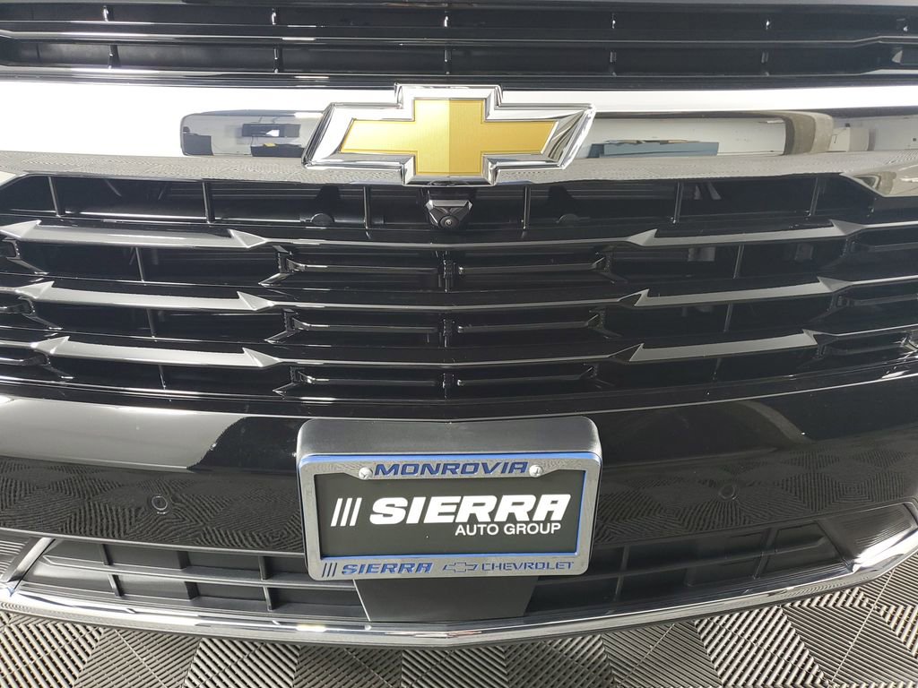 New 2026 Chevrolet Suburban LS RWD image 10