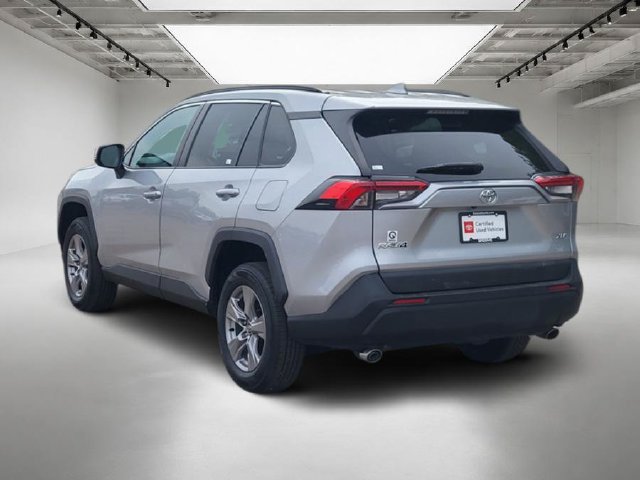 Used 2024 Toyota RAV4 XLE FWD image 3