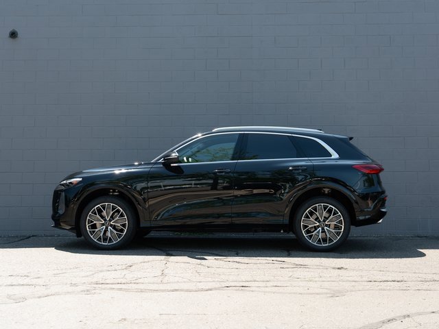 New 2025 Audi Q5 Premium Plus w/ Premium Plus image 3