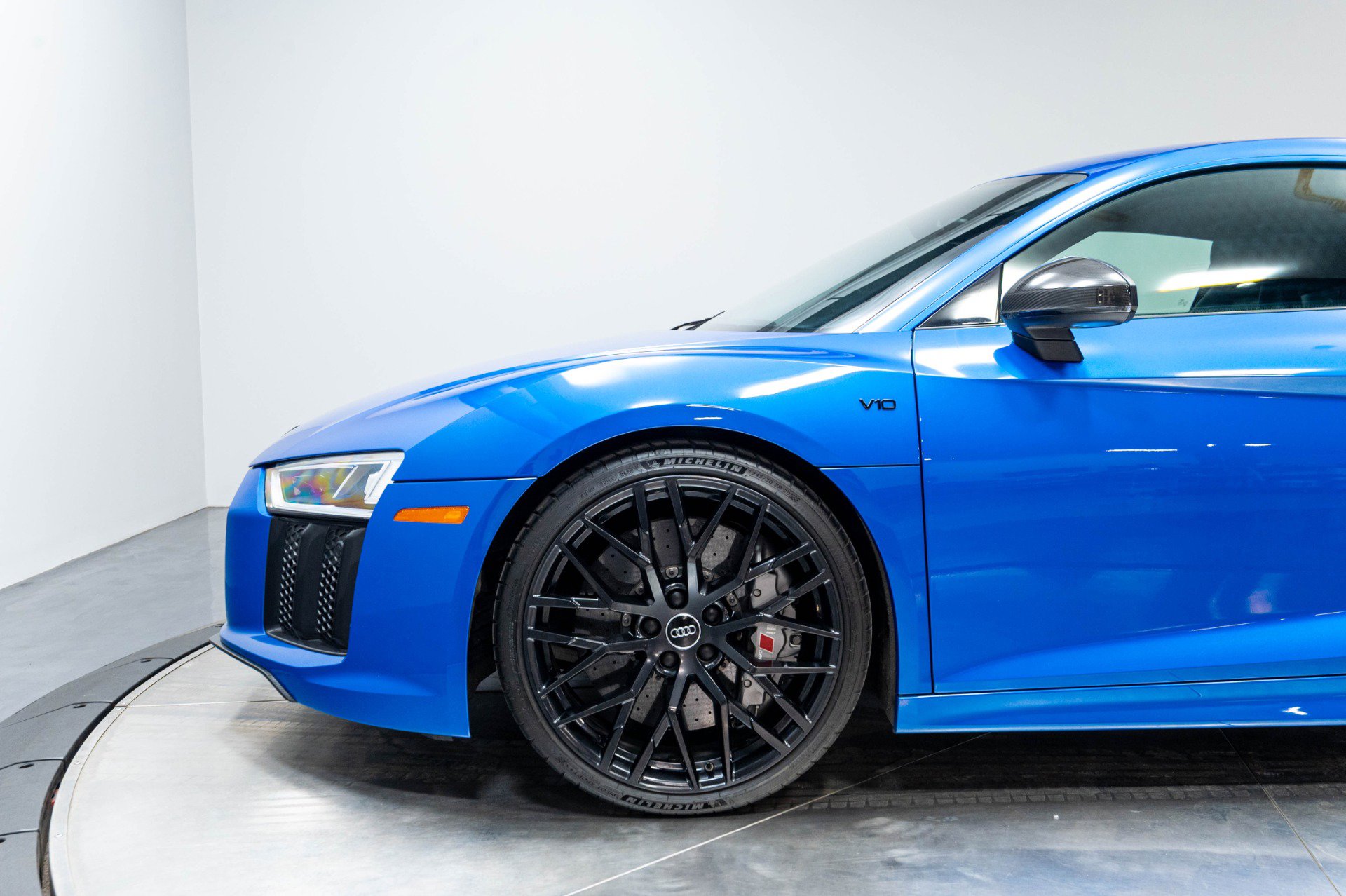 Used 2017 Audi R8 V10 plus AWD/4WD image 30