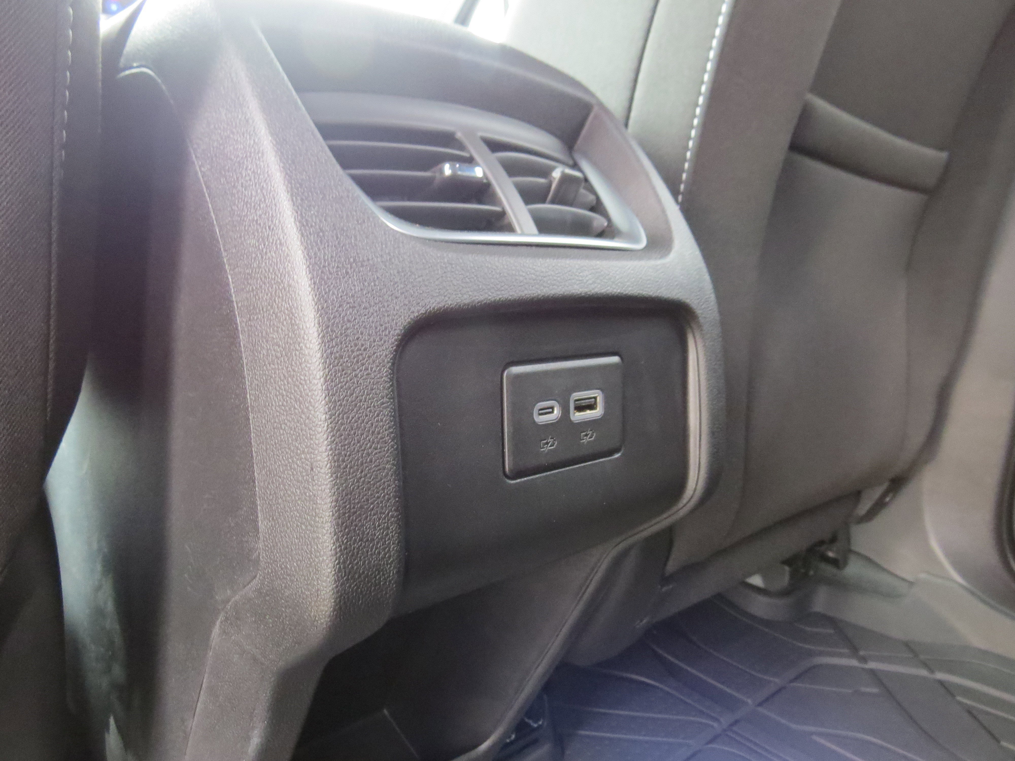 New 2025 Chevrolet Blazer LT w/ Midnight/Sport Edition image 17