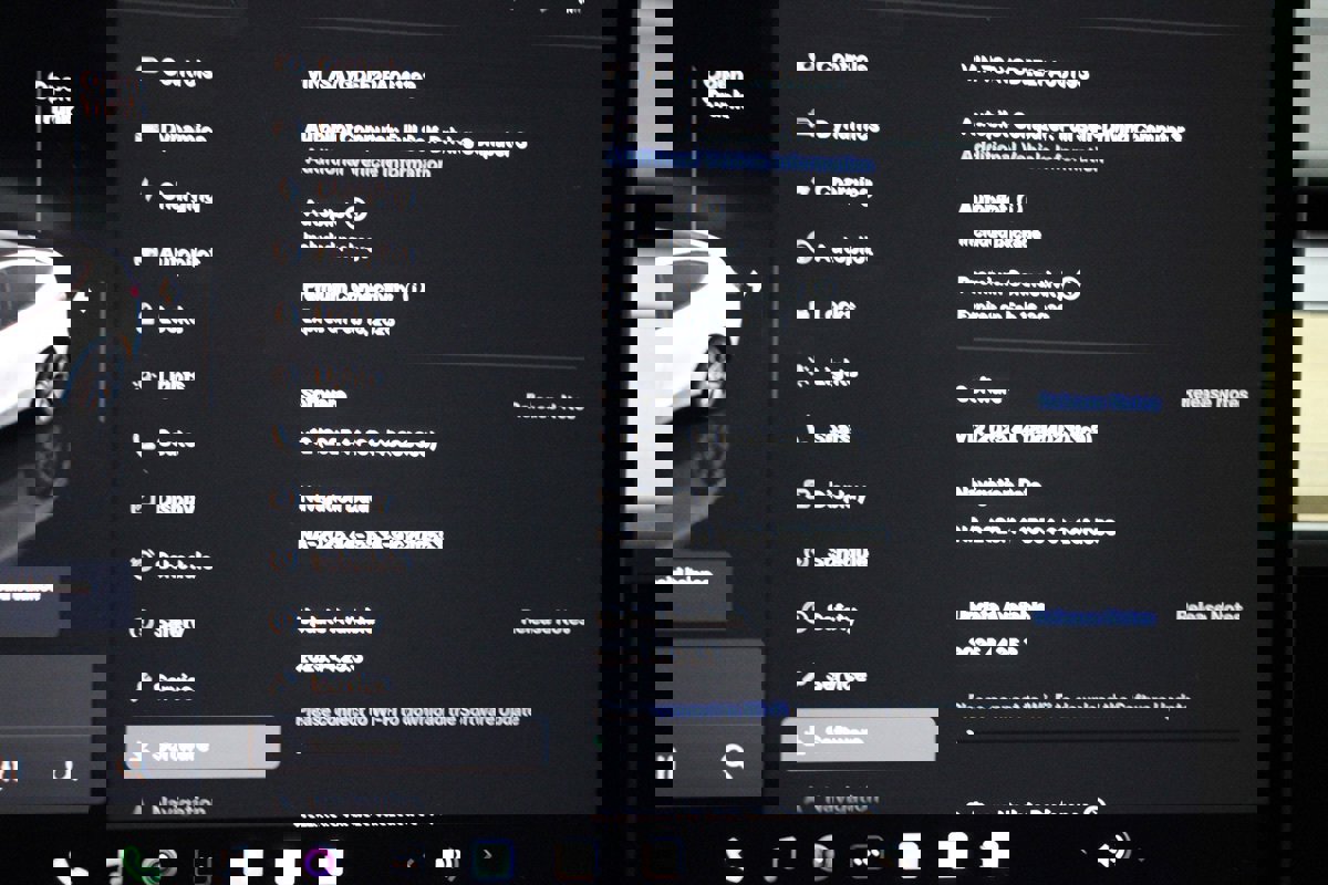 Used 2023 Tesla Model Y Long Range image 27