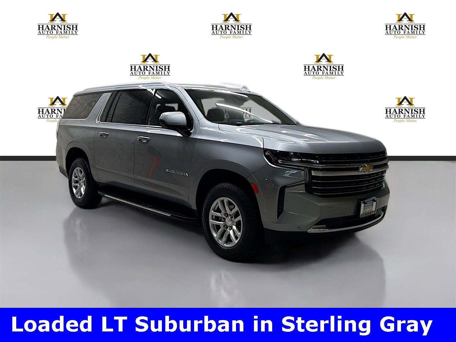 Used 2023 Chevrolet Suburban LT image 3