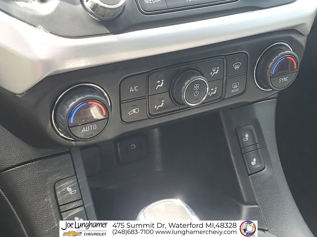 Used 2019 GMC Acadia SLT w/ Black Edition FWD image 20