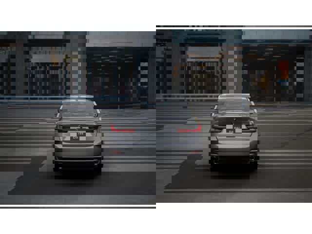 Used 2026 BMW 330i Sedan w/ Premium Package image 5