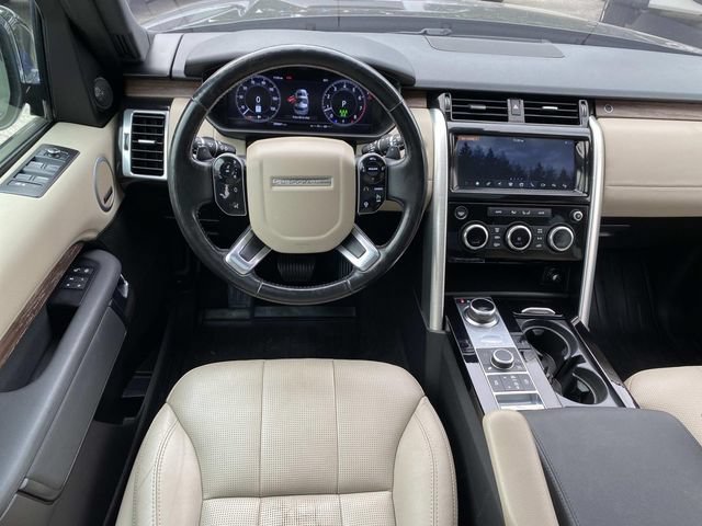 Used 2019 Land Rover Discovery HSE AWD/4WD image 16