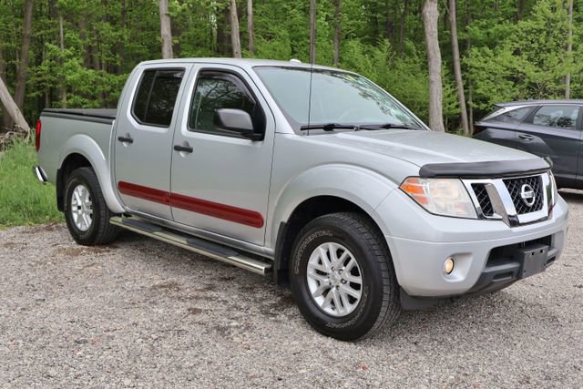 Used 2017 Nissan Frontier SV w/ SV Value Truck Package AWD/4WD image 6