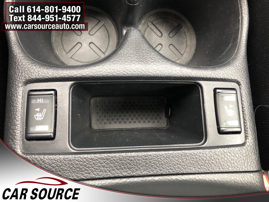 Used 2018 Nissan Rogue SV w/ Premium Package image 20