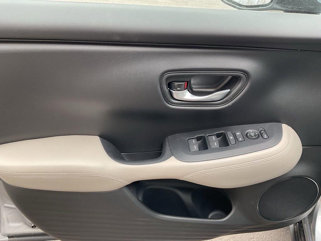 New 2026 Honda HR-V LX image 11