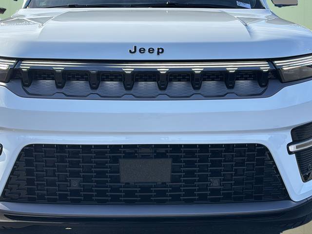 New 2026 Jeep Grand Wagoneer Limited w/ Rear Seat Video Group I image 9