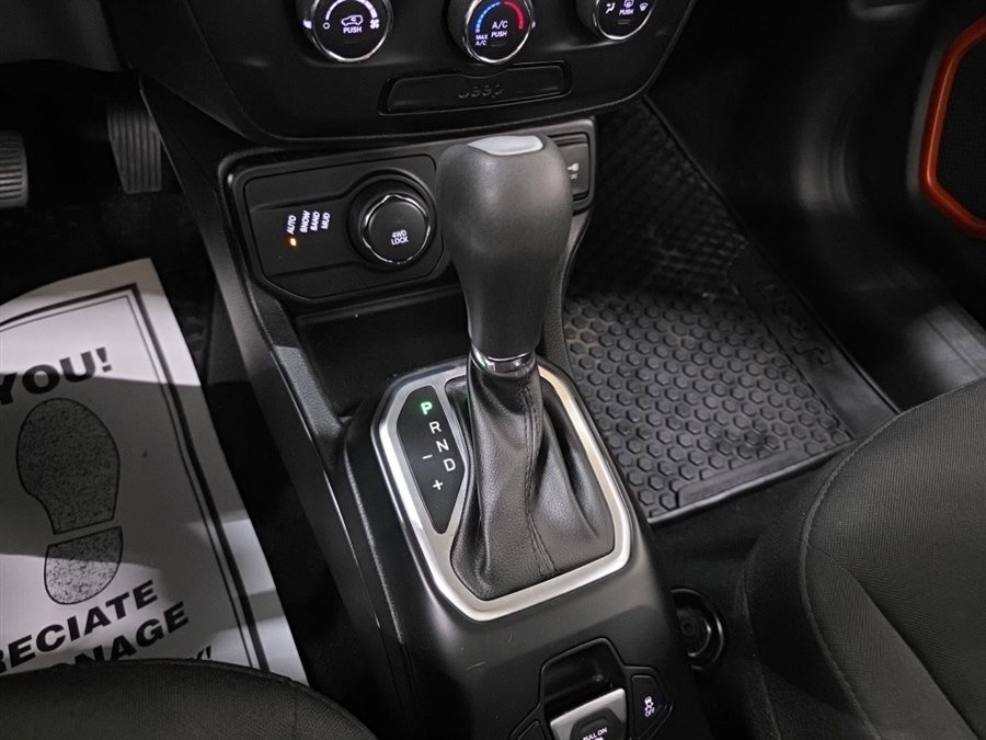Used 2018 Jeep Renegade Sport w/ Power & Air Group AWD/4WD image 19