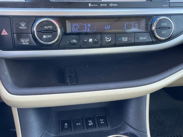 Used 2017 Toyota Highlander XLE image 19