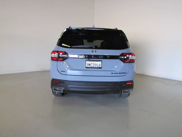 Certified 2025 Honda Pilot Black Edition image 25