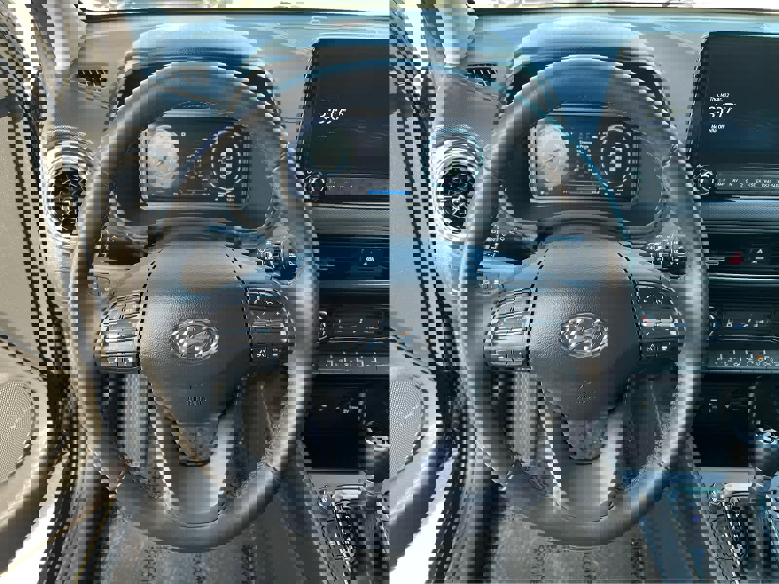 Certified 2023 Hyundai Kona Limited image 34