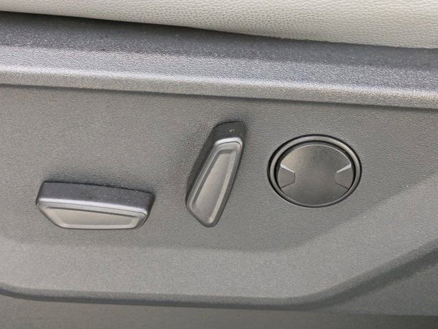 Used 2025 Ford F150 Lightning Flash image 17