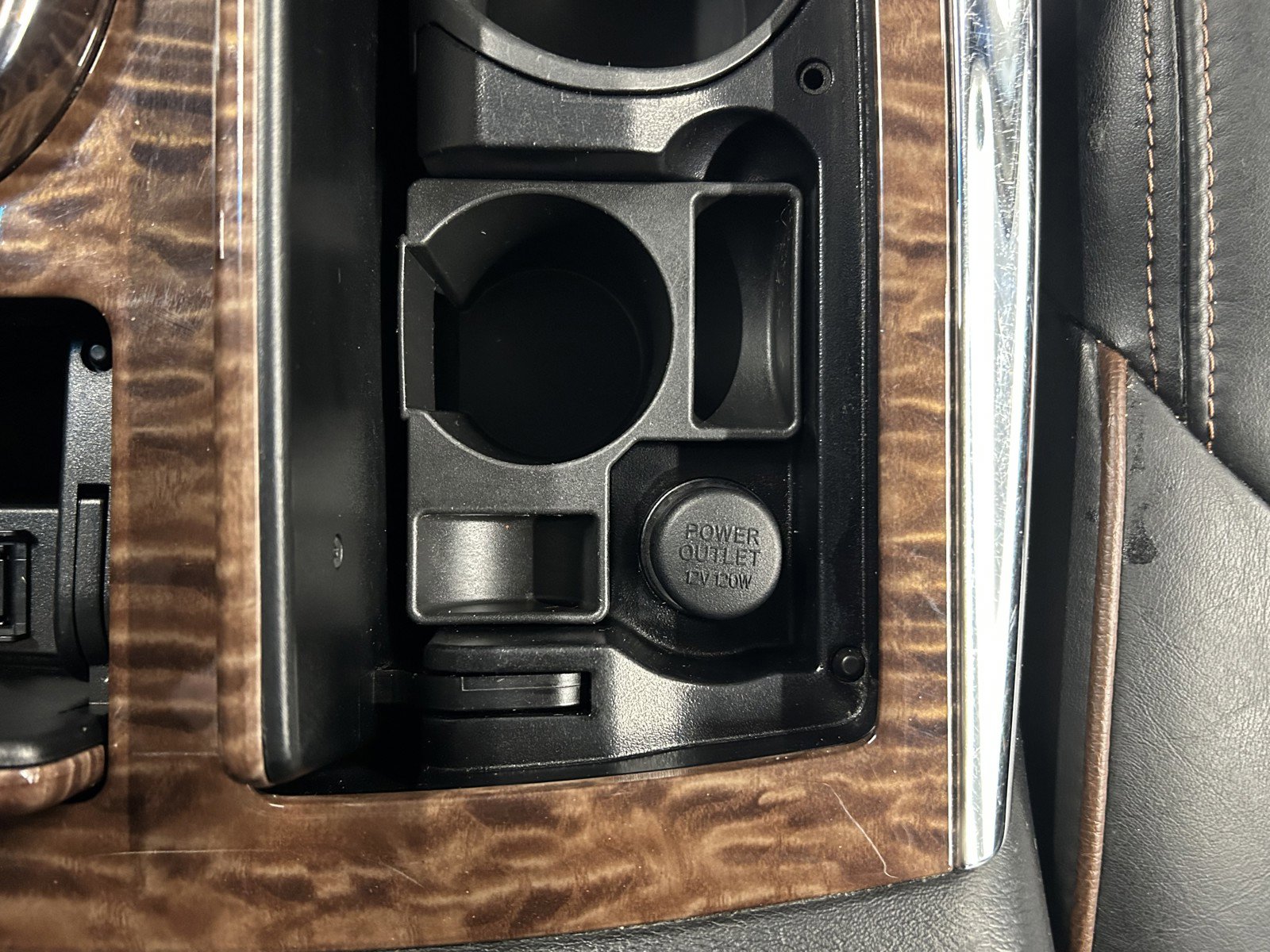 Used 2017 Nissan Armada Platinum image 42