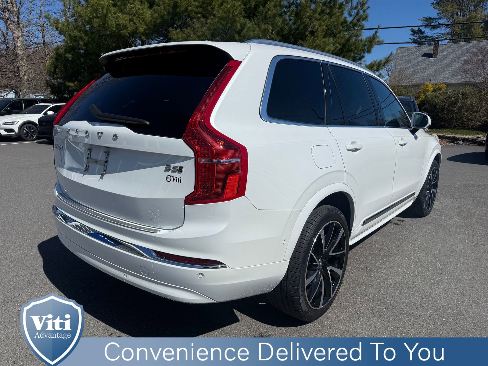 Used 2023 Volvo XC90 B5 Plus w/ Protection Package Premier AWD/4WD image 8