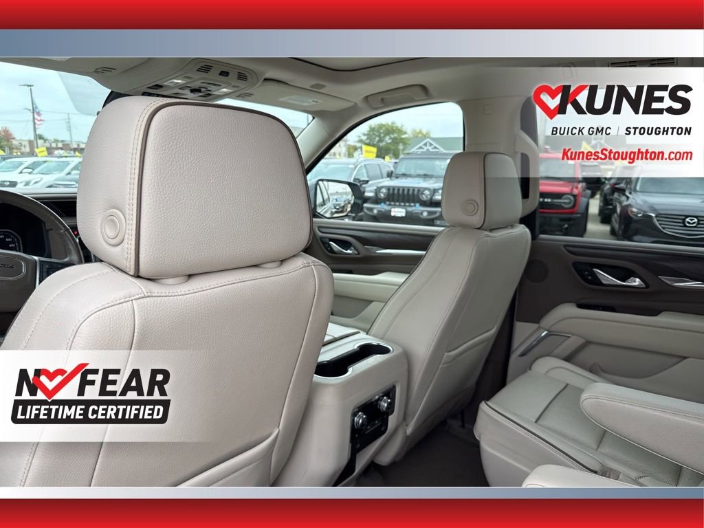 Used 2021 GMC Yukon Denali w/ Denali Premium Package image 37