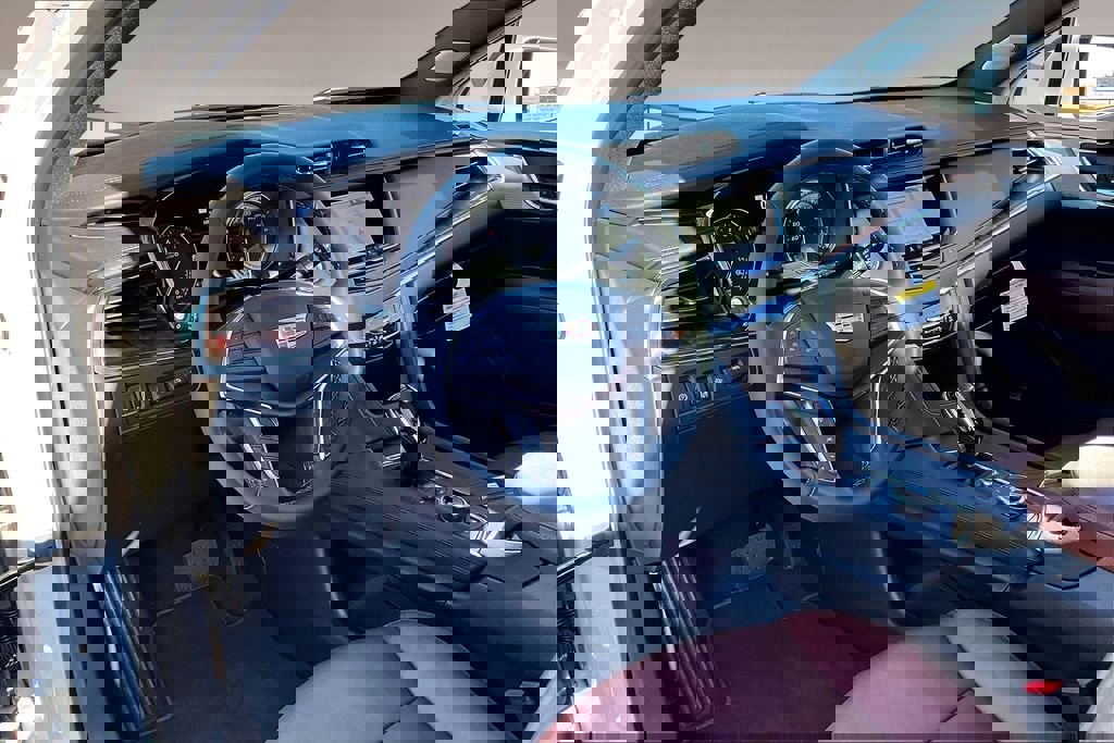 New 2026 Cadillac XT5 Premium Luxury w/ Driver Assist Package image 6