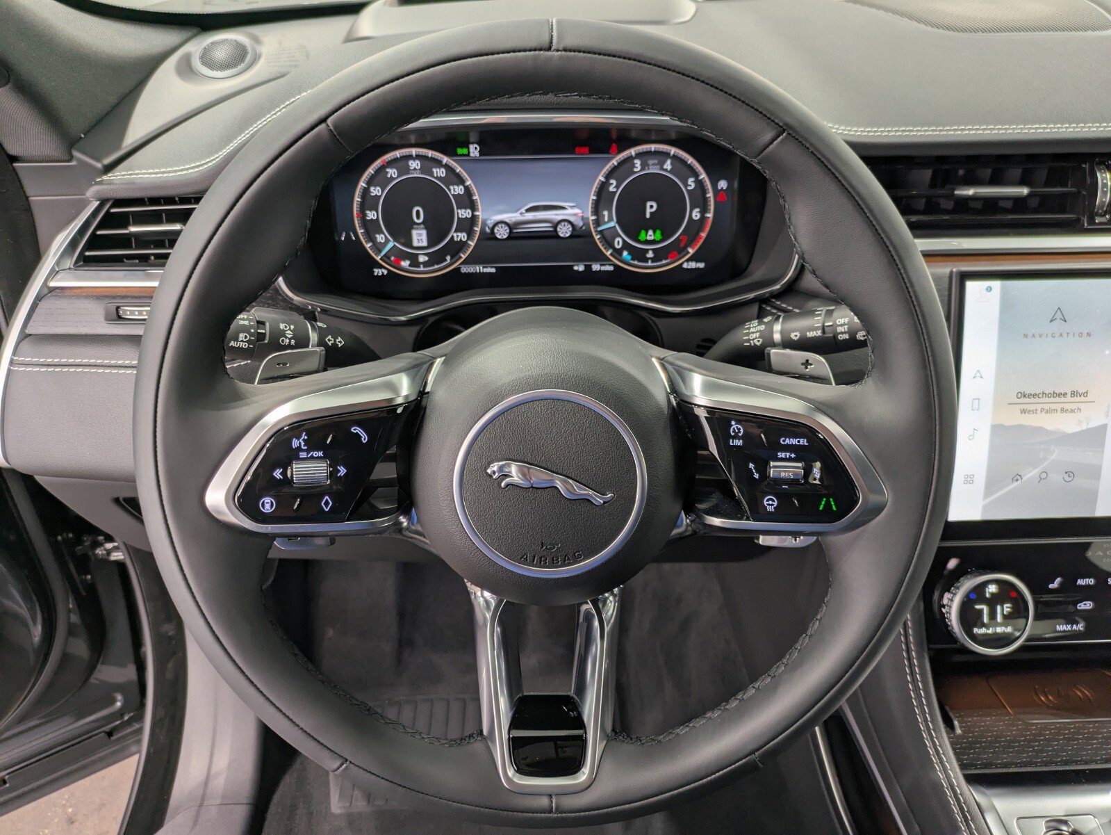 New 2026 Jaguar F-PACE R-Dynamic S image 18