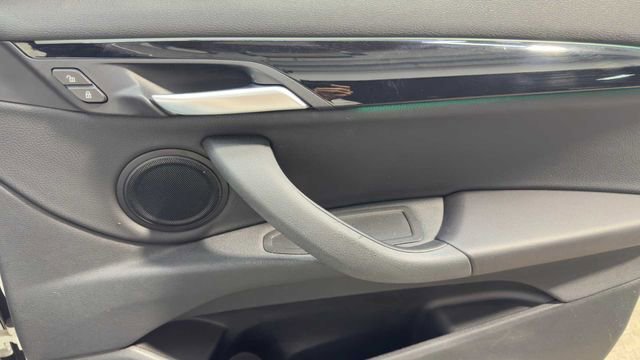 Used 2018 BMW X2 sDrive28i w/ Convenience Package image 11