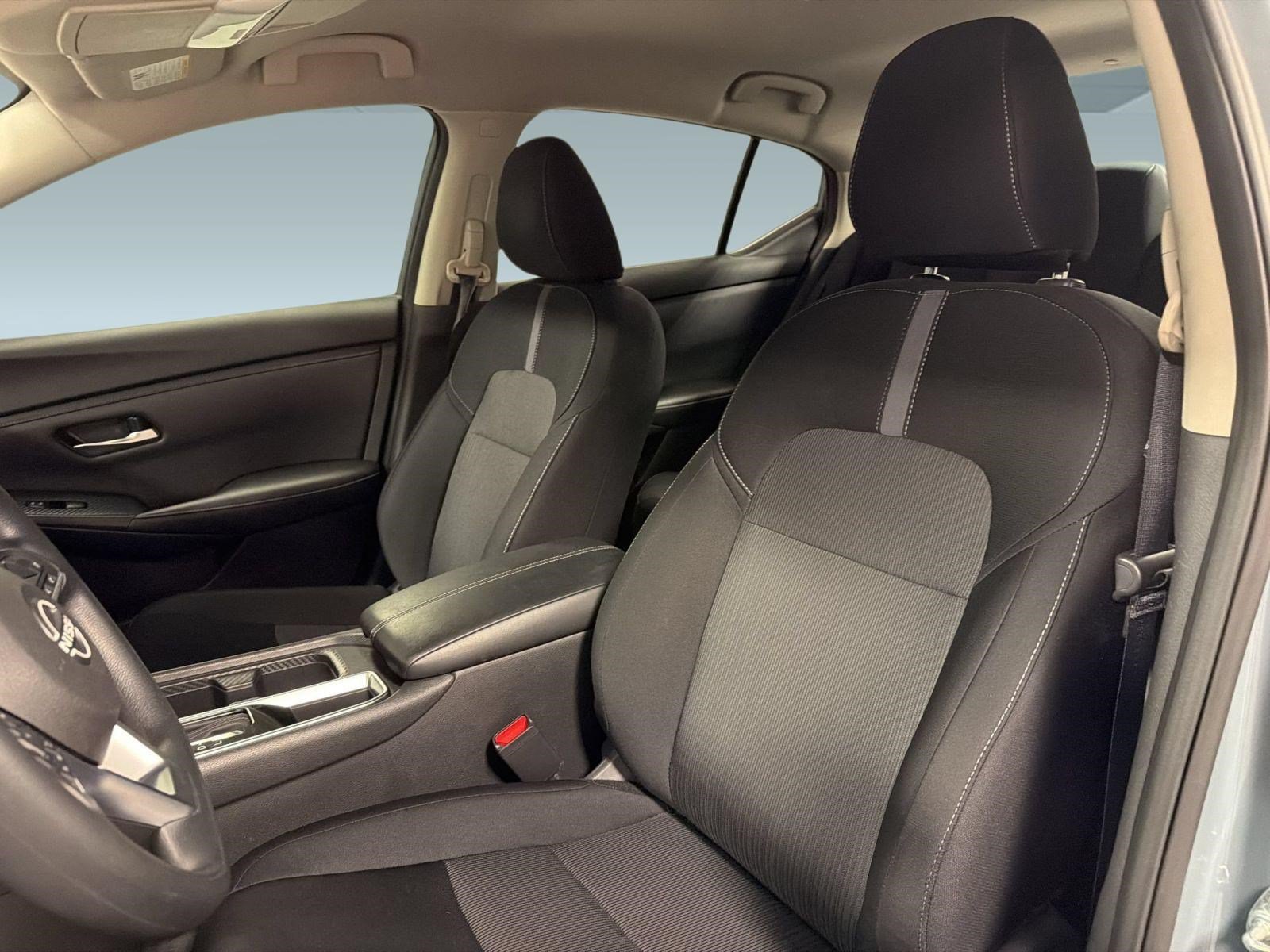 Used 2024 Nissan Sentra SV FWD image 5