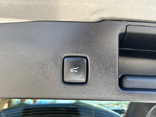 Used 2025 Ford Escape ST-Line w/ Equipment Group 301A FWD image 10
