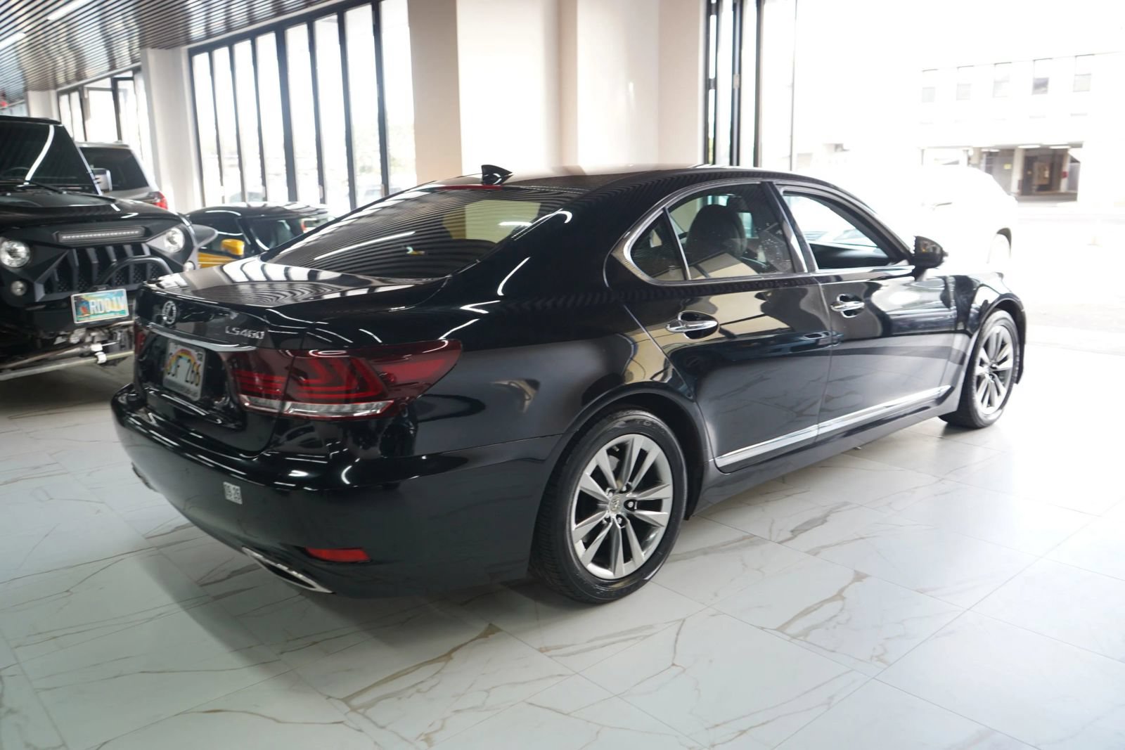 Used 2014 Lexus LS 460 RWD image 22