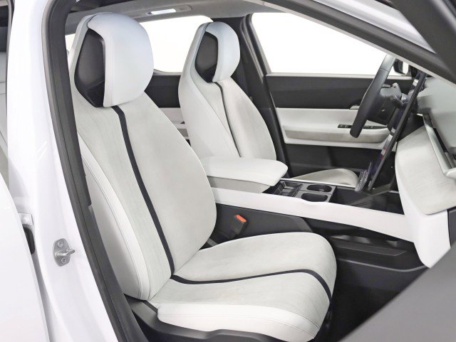 Used 2023 Fisker Ocean Extreme image 29