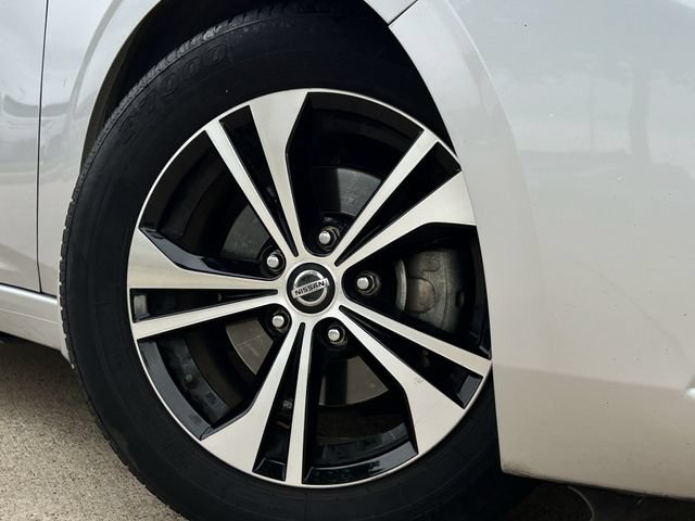 Used 2021 Nissan Sentra SV FWD image 11