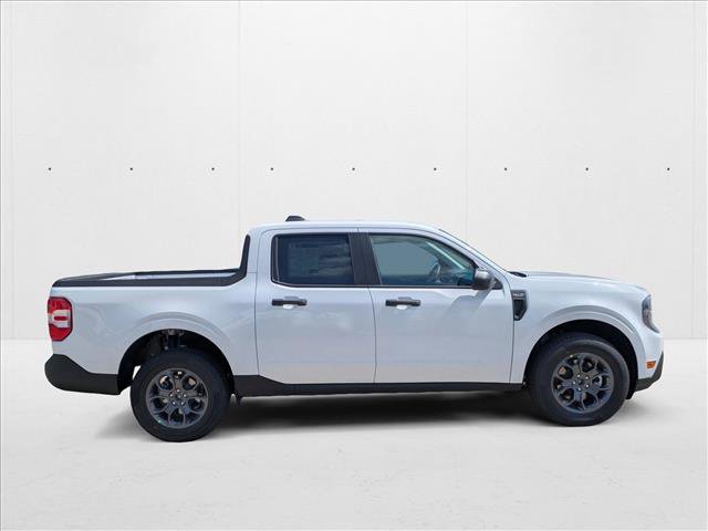 New 2025 Ford Maverick XLT image 4