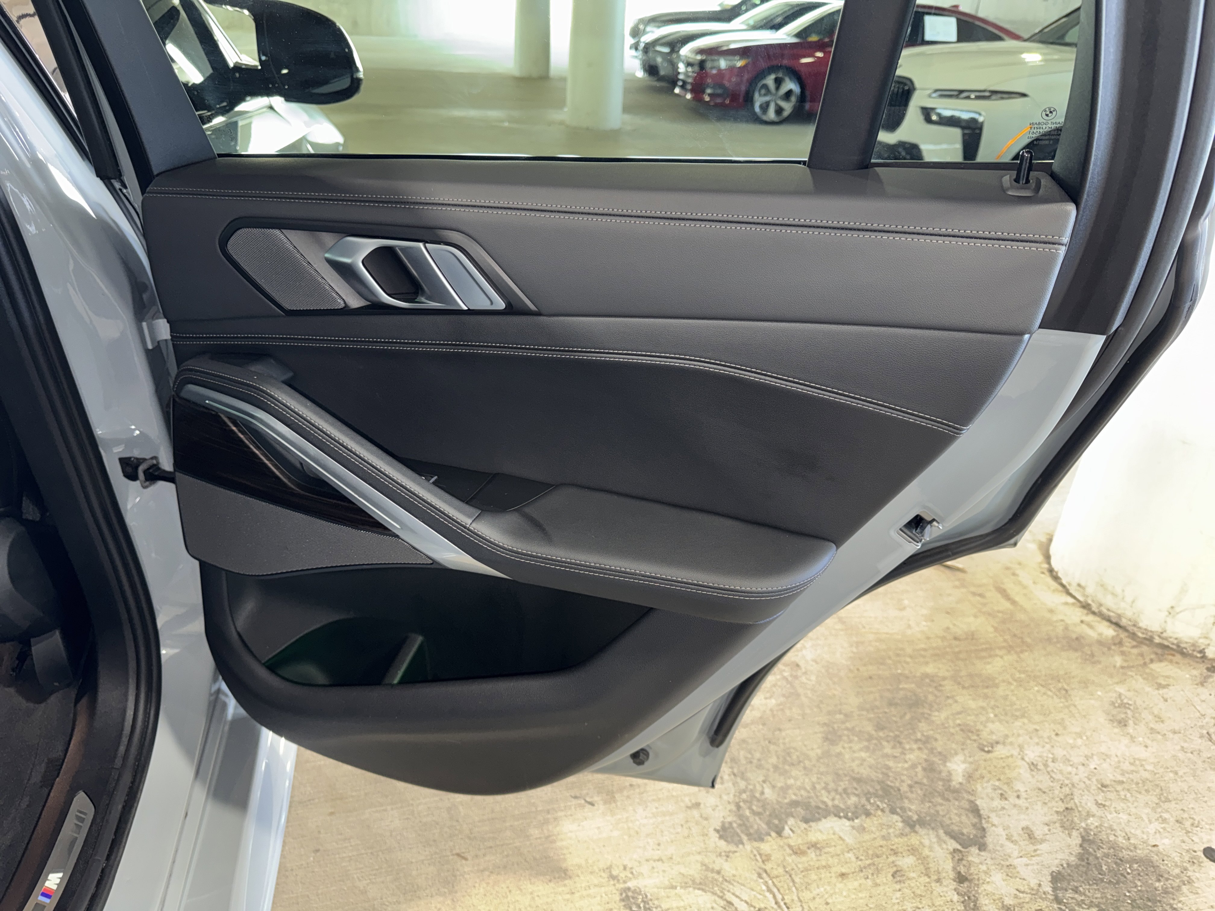 Used 2024 BMW X6 M60i image 11