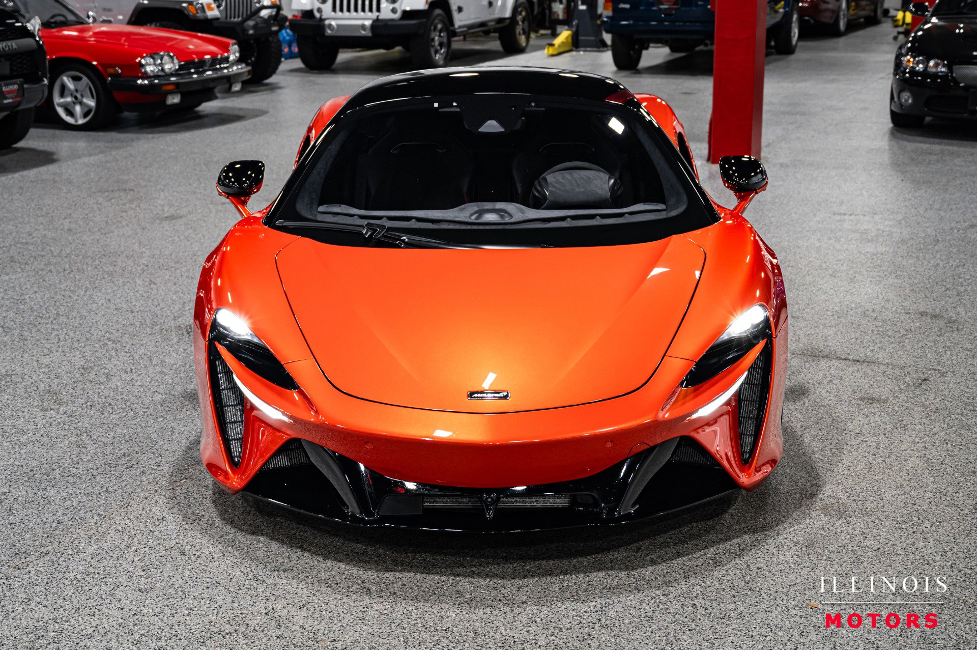 Used 2023 McLaren Artura image 9