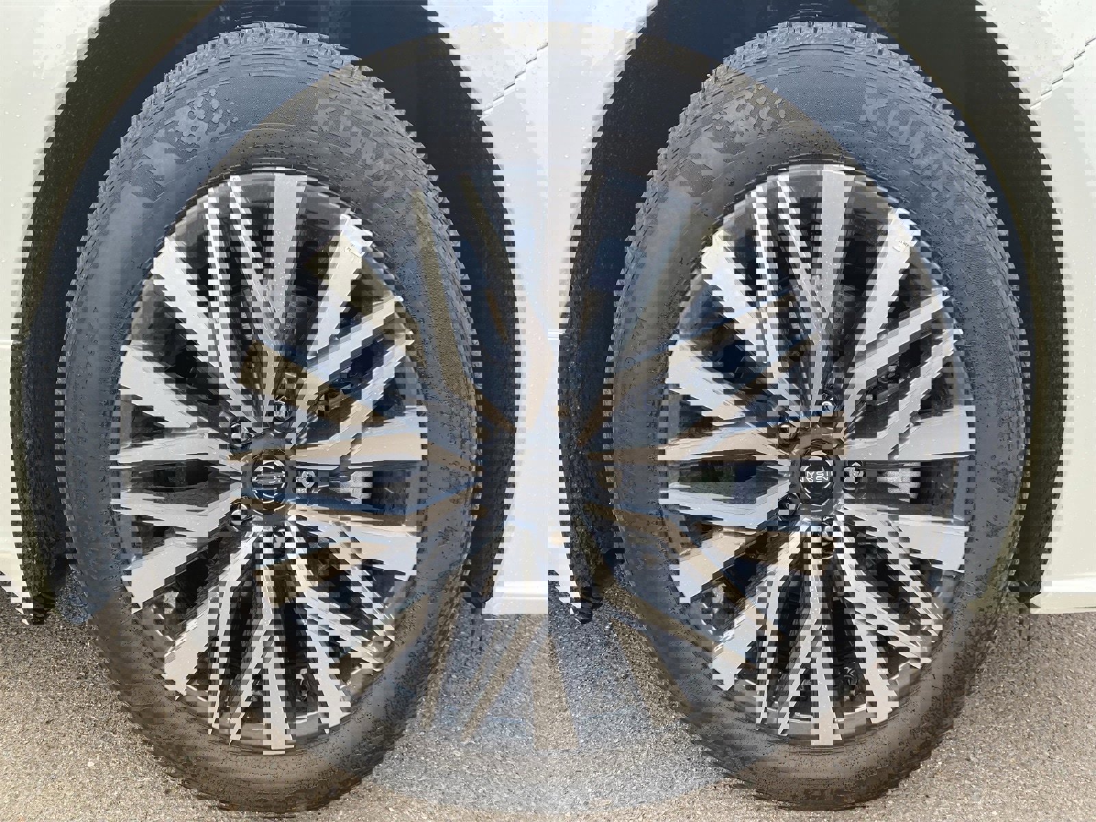 New 2025 Nissan Altima 2.5 SV image 10