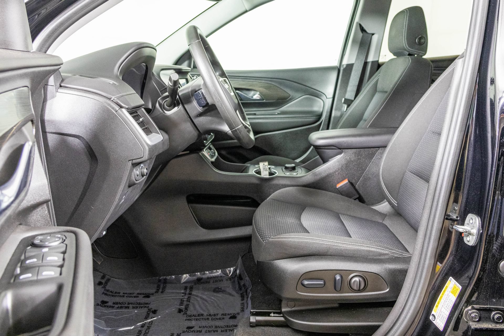 Used 2023 GMC Terrain SLE w/ Driver Convenience Package FWD image 25