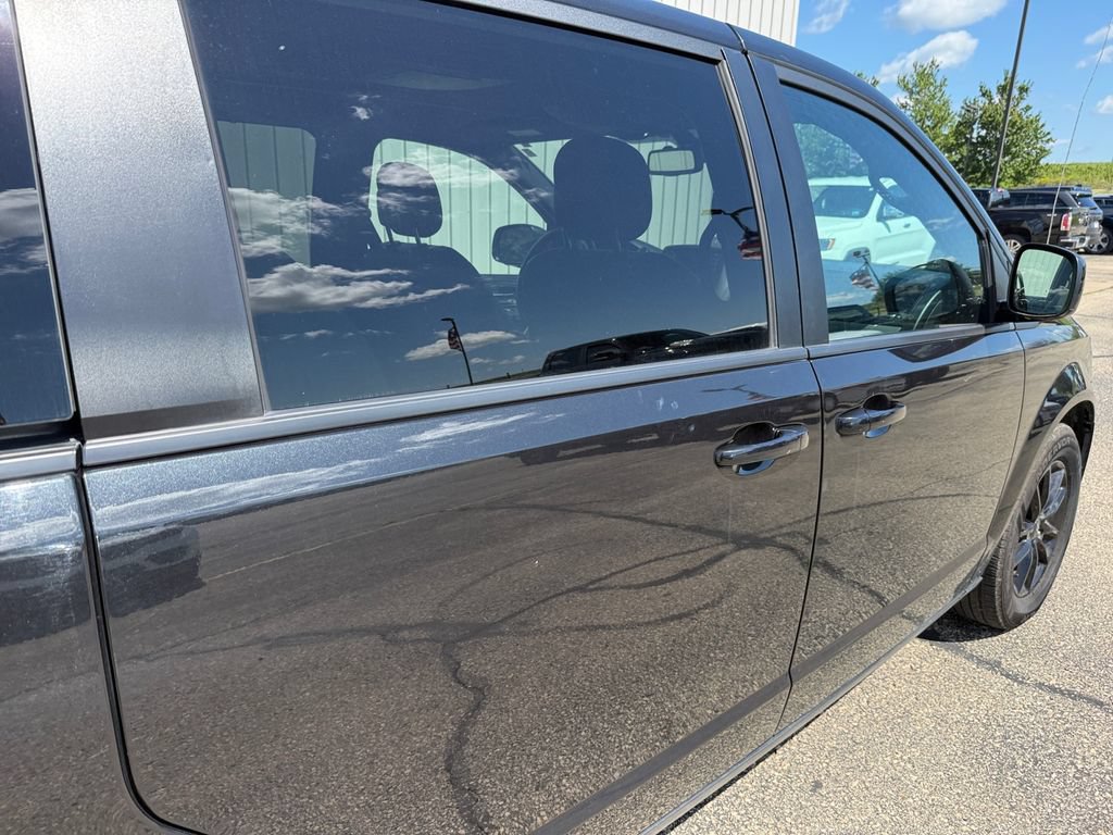 Used 2020 Dodge Grand Caravan GT FWD image 37
