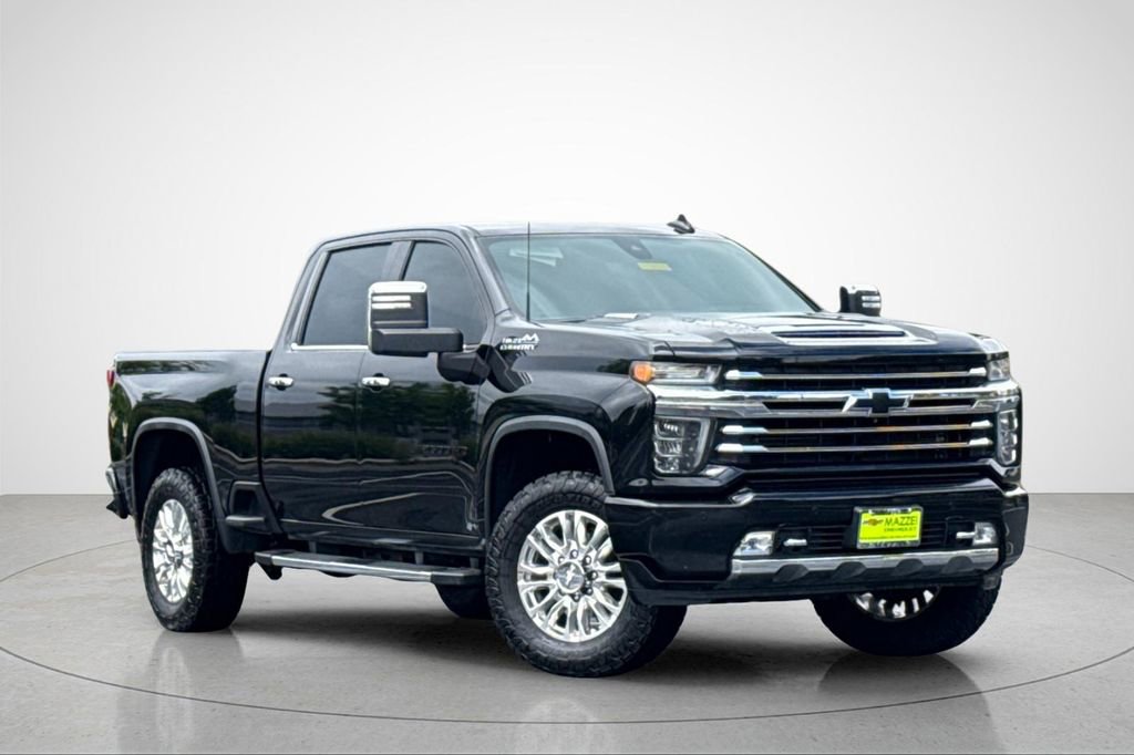 Used 2020 Chevrolet Silverado 2500 High Country w/ Technology Package image 2